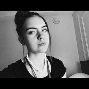 Meet your Posher, Abby